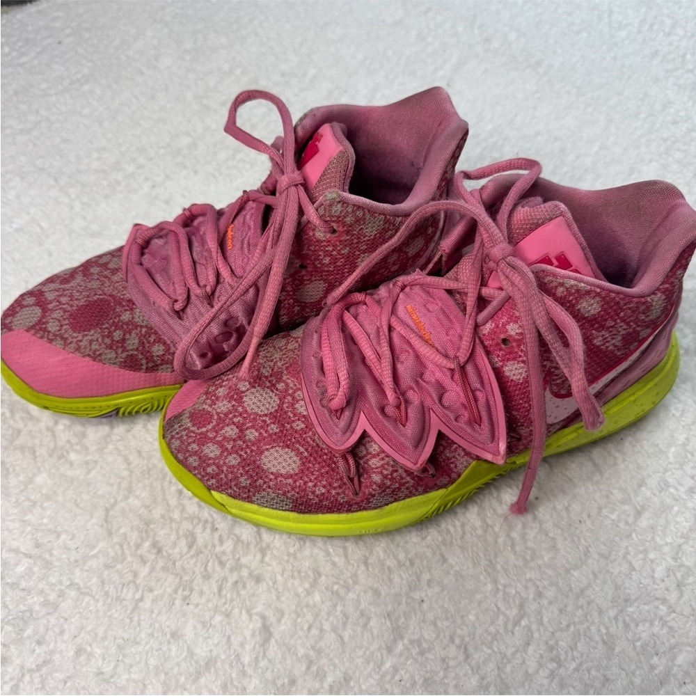 Nike Kyrie Irving 5 Basketball Shoes Kids 5.5Y Pink Patrick Star Spongebob - Picture 4 of 12